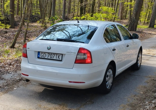 Skoda Octavia cena 12900 przebieg: 236000, rok produkcji 2009 z Wejherowo małe 56